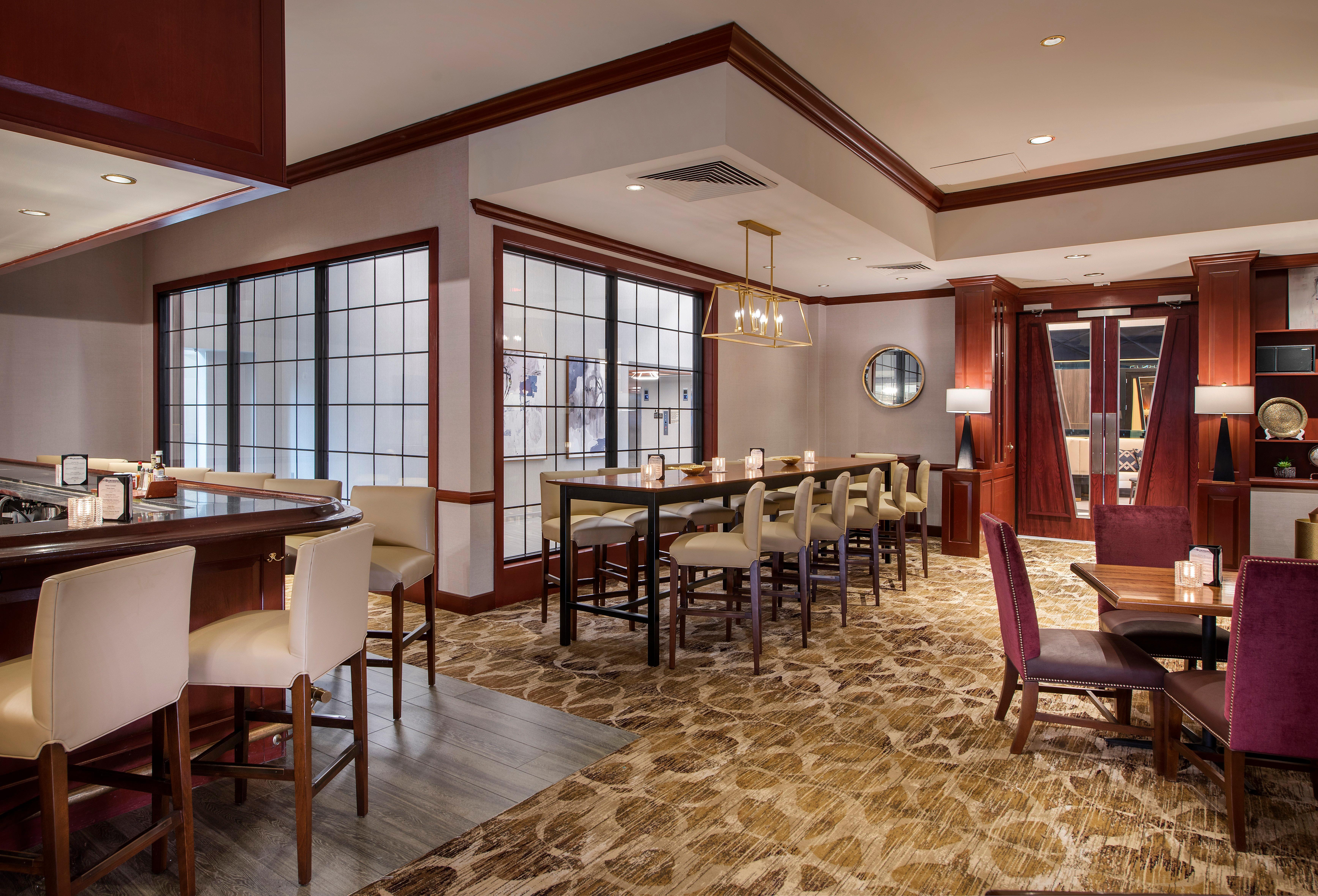 Crowne Plaza Providence-Warwick Hotel Exterior photo